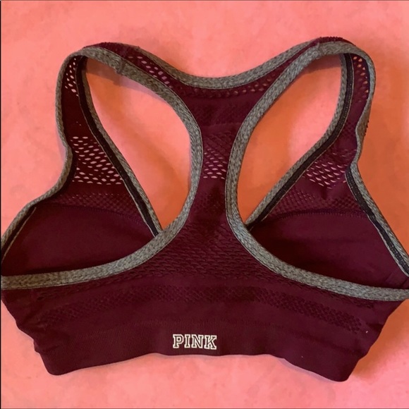 SALE!Maroon Victoria’sSecretPINK padded sports bra